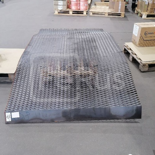 Лист просечно-вытяжной 1х1200х2000 мм ПВЛ 406 Ст3пс ТУ 36-26.11-5-89